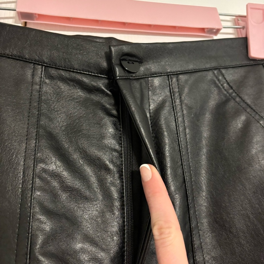 Princess Polly Black Leather Pants - Picture 7 of 8